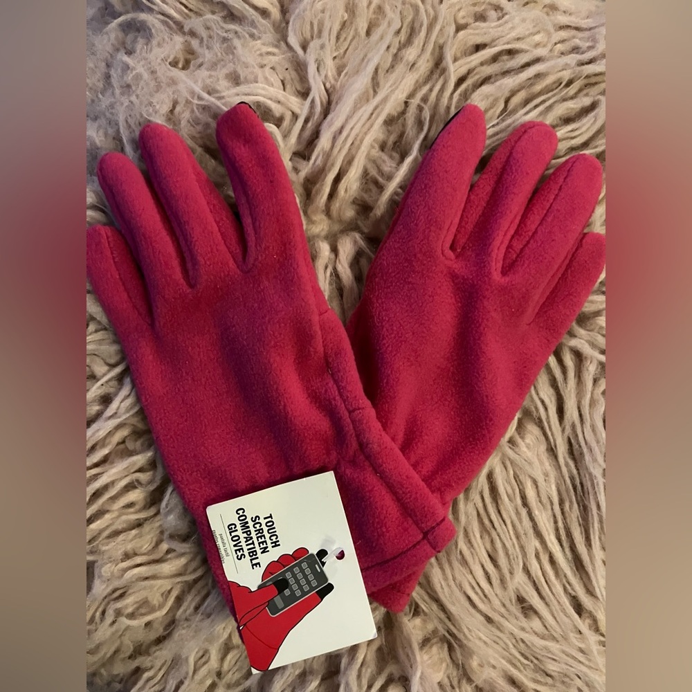 NWT PINK TOUCHSCREEN GLOVES One Size